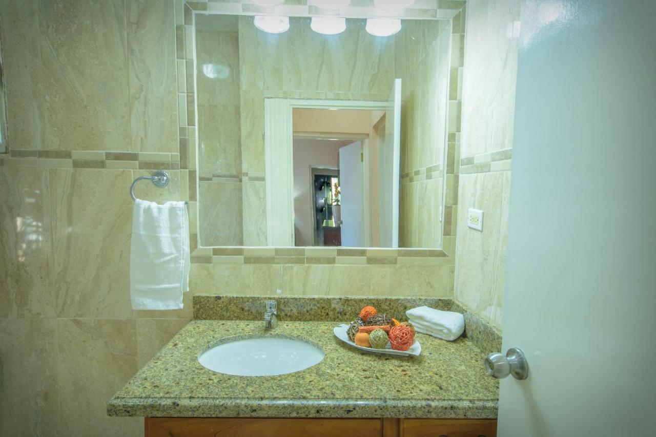 Tropical Escape Villa Ocho Rios Eksteriør bilde